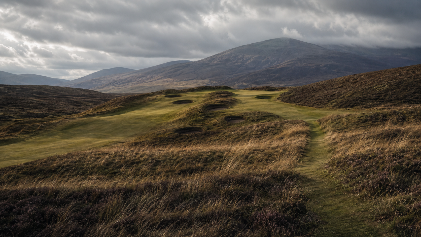 Draft image for Hole 2, The Left Shoulder.