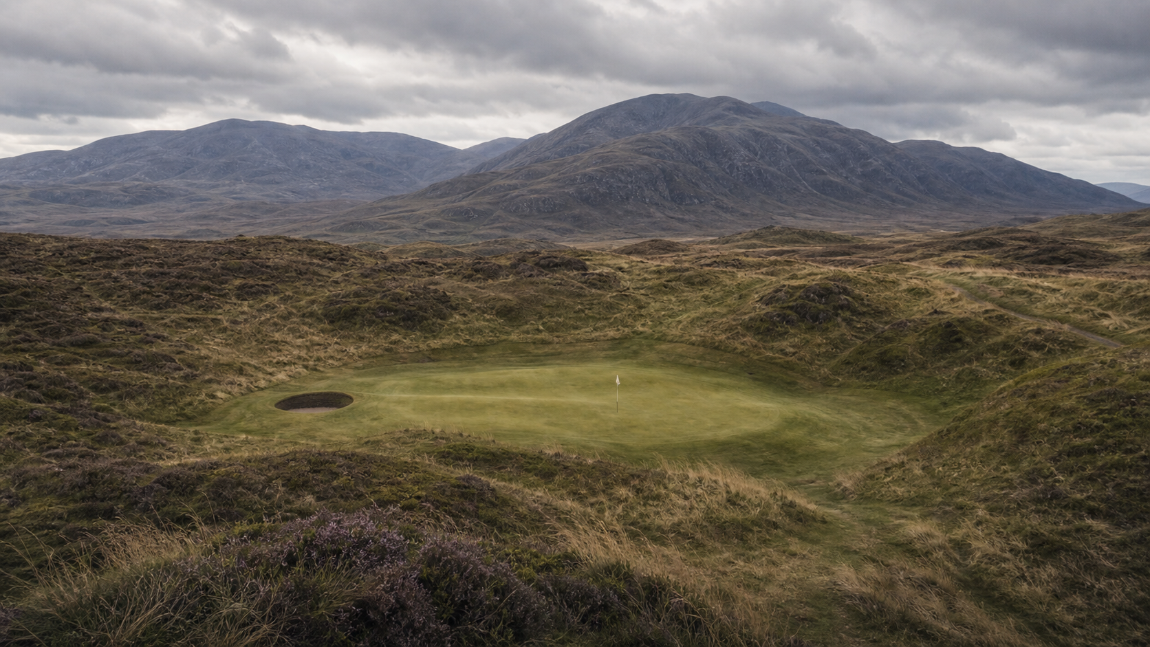 Draft image for Hole 3, The Heather Bowl.